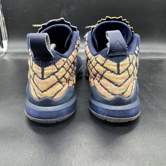 Nike LeBron 17 Monstars Big Kids 3Y Space Jam All Star Purple CW1037-400 EUC - Picture 4 of 7